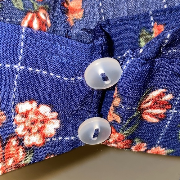 Cobalt blue blouse with pink flowers and white square outlines [Size Large] - Picture 6 of 6